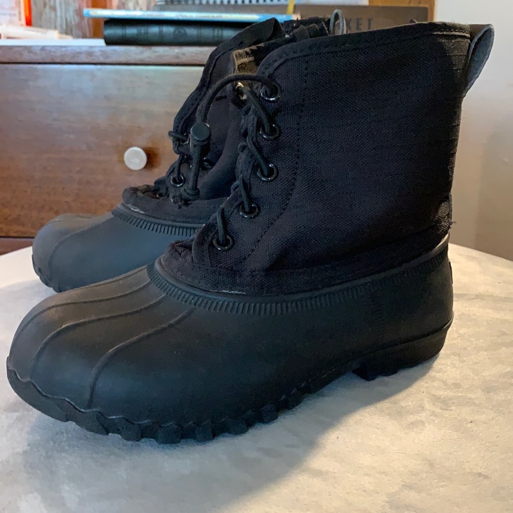 Native winter boots
